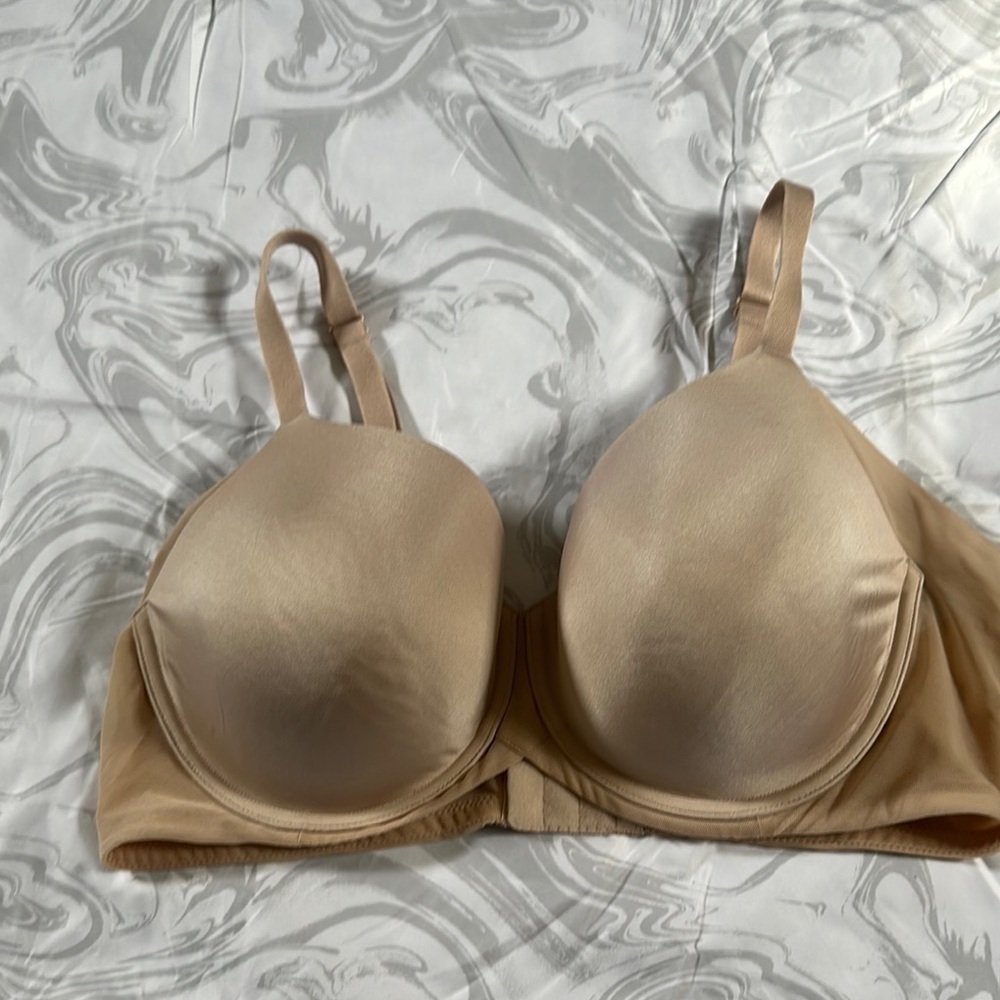 Wacoal Tan Full-Coverage Bra with Molded Cups